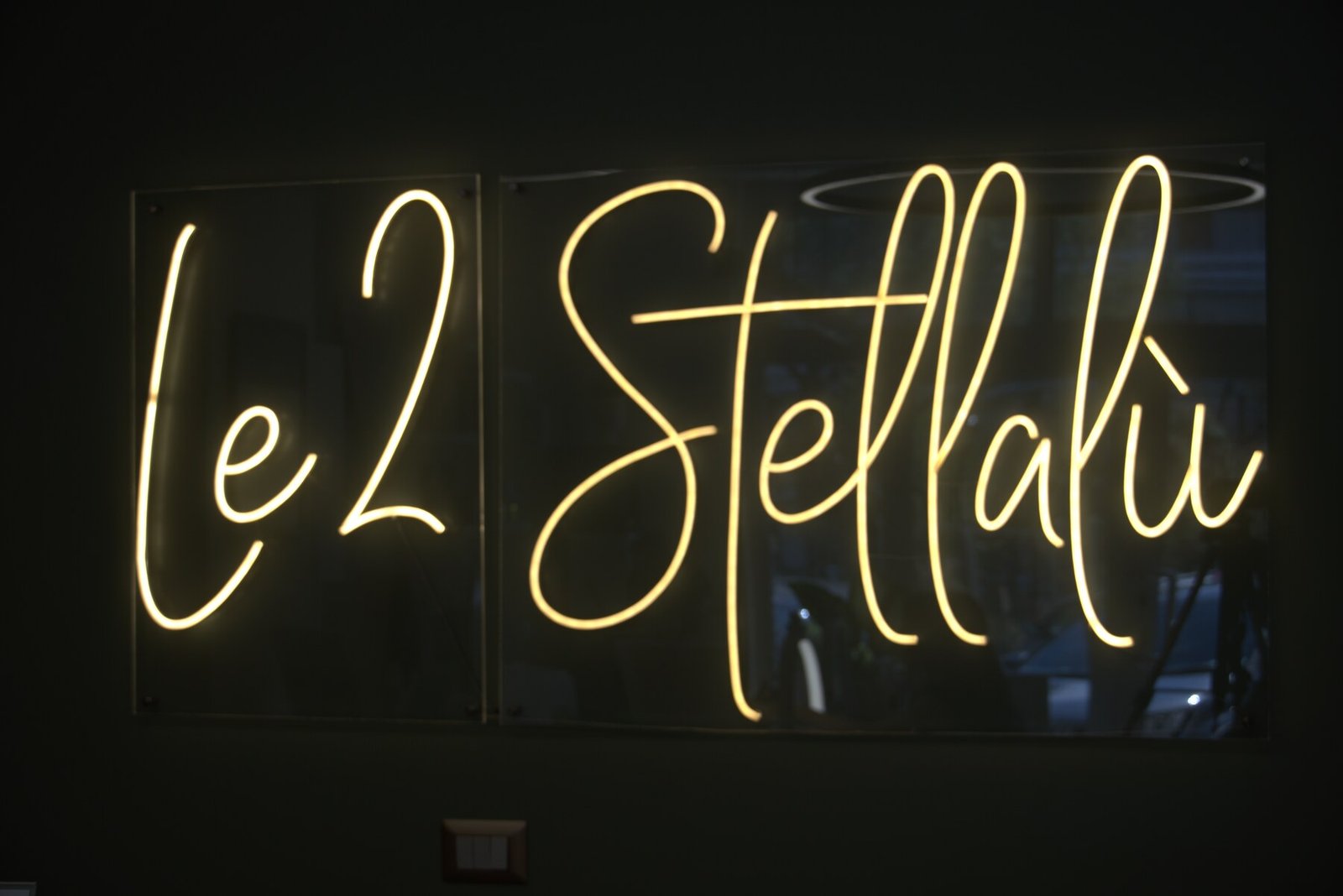 Insegna luminosa Le 2 Stellalù